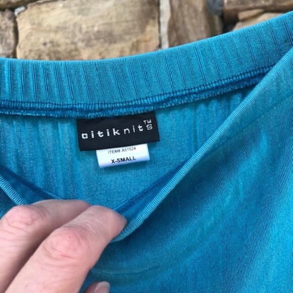 Citiknits turquoise matching skirt, blouse and jacket - Picture 2 of 3